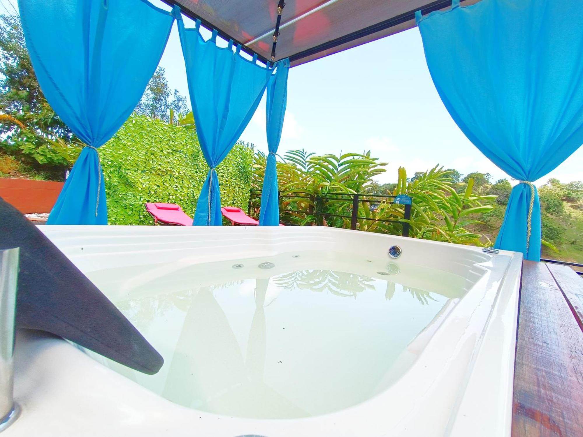 Hotel Glamping The Mountain Guatapé Esterno foto