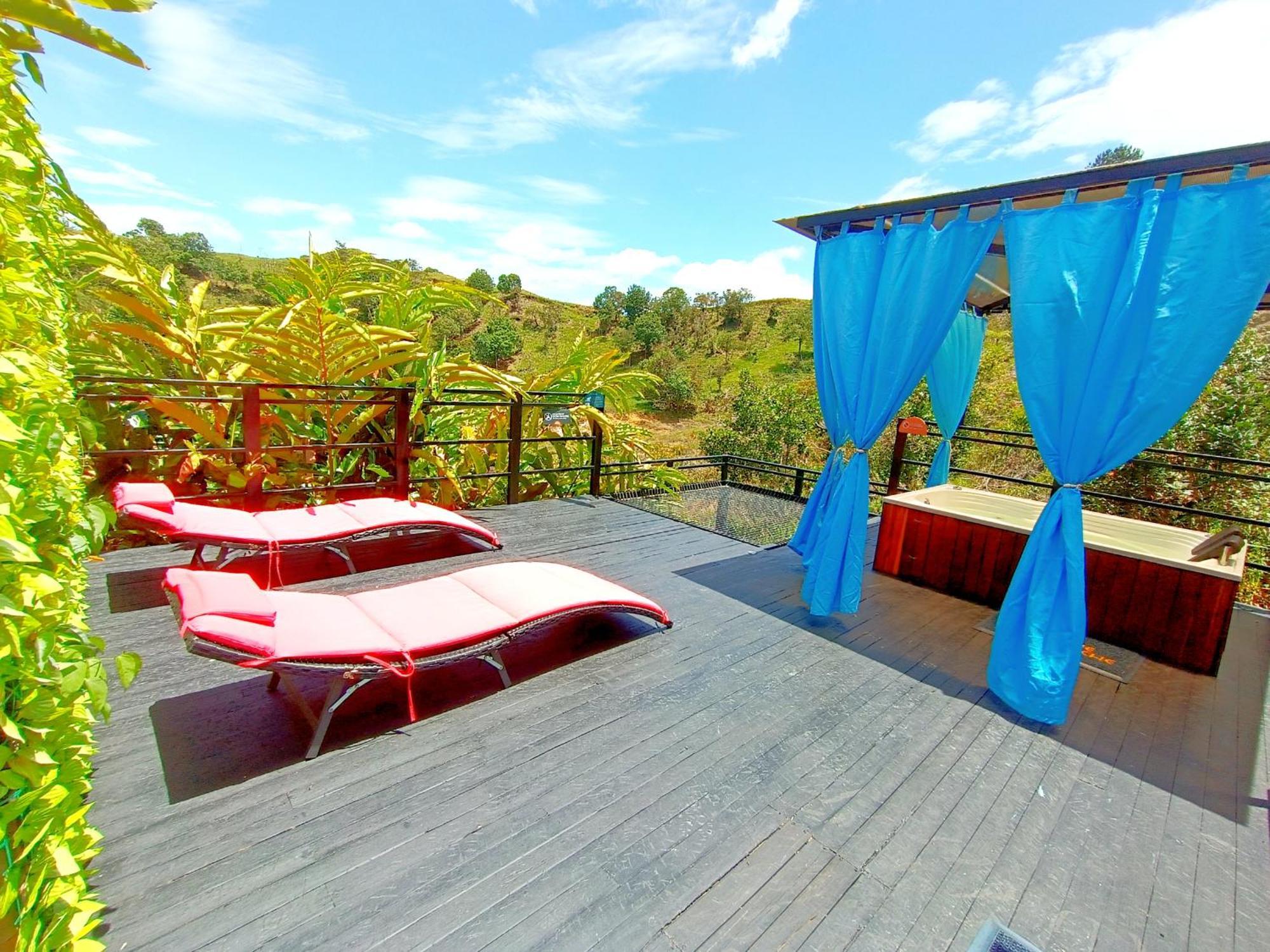 Hotel Glamping The Mountain Guatapé Esterno foto