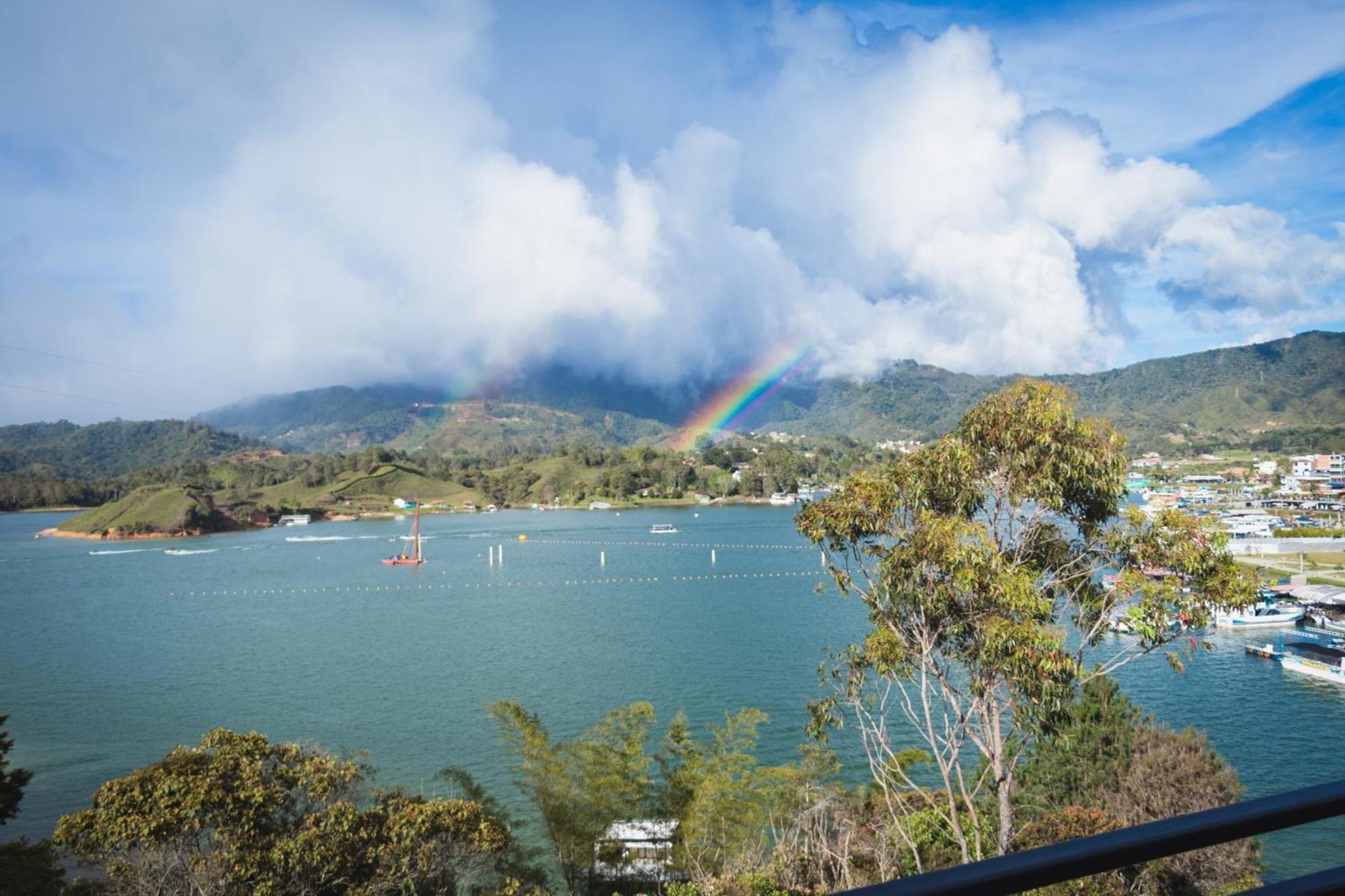 Hotel Glamping The Mountain Guatapé Esterno foto